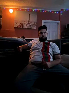 Snapshot of bigdickgio6923 chatting on 5, 11, 2025 bigdickgio6923 online show from 5, 11, 2025