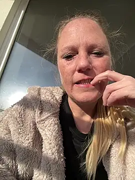 MoniqueLaFee online show from 19, 2, 2026