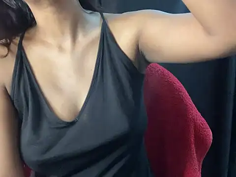 Snapshot of Sexy_trisha__7 chatting on 30, 12, 2024 Sexy trisha 7 online show from 30, 12, 2024