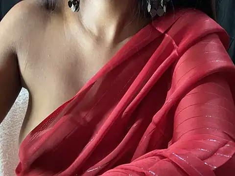 Snapshot of Sexy_trisha__7 chatting on 9, 3, 2025 Sexy trisha 7 online show from 9, 3, 2025