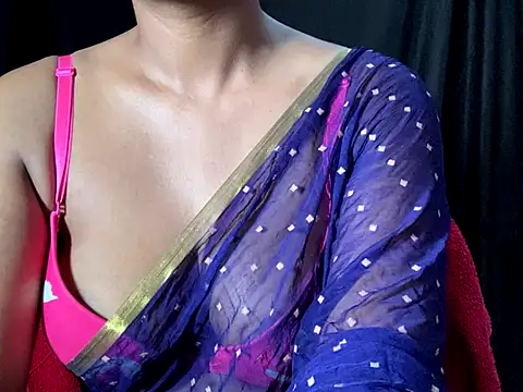 Snapshot of Sexy_trisha__7 chatting on 22, 9, 2025 Sexy trisha 7 online show from 22, 9, 2025