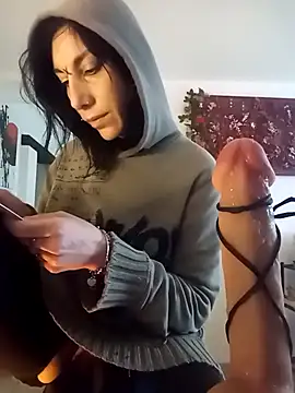 freyamoret online show from 14, 3, 2025