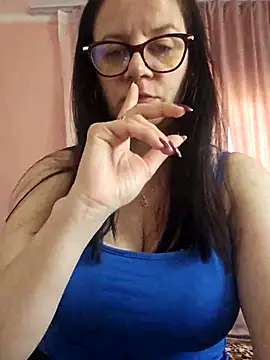Snapshot of KristenVega chatting on 23, 4, 2026 KristenVega online show from 23, 4, 2026