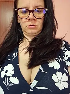 Snapshot of KristenVega chatting on 24, 4, 2026 KristenVega online show from 24, 4, 2026