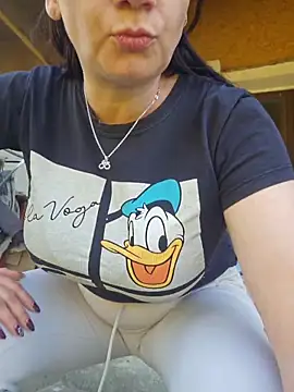Snapshot of KristenVega chatting on 26, 4, 2026 KristenVega online show from 26, 4, 2026