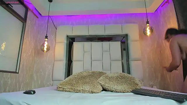 summer lee  online show from 1, 3, 2025