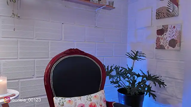 Snapshot of cuddlingbunny chatting on 12, 7, 2026 cuddlingbunny online show from 12, 7, 2026