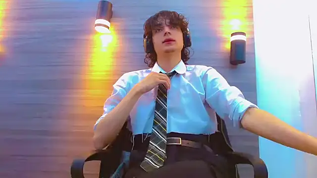 Sr BonnyEthan online show from 2, 4, 2026