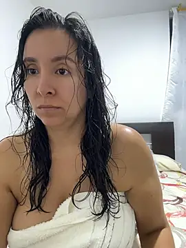 Snapshot of emely_sexx20 chatting on 1, 7, 2026 emely sexx20 online show from 1, 7, 2026