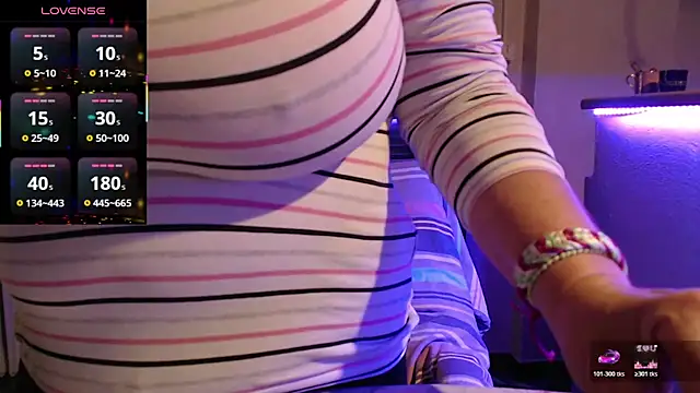 JennaDeluxe online show from 17, 4, 2026