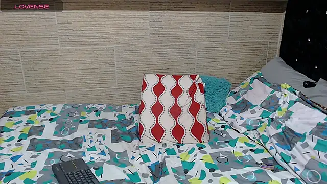 pretty cristal69 online show from 5, 3, 2025