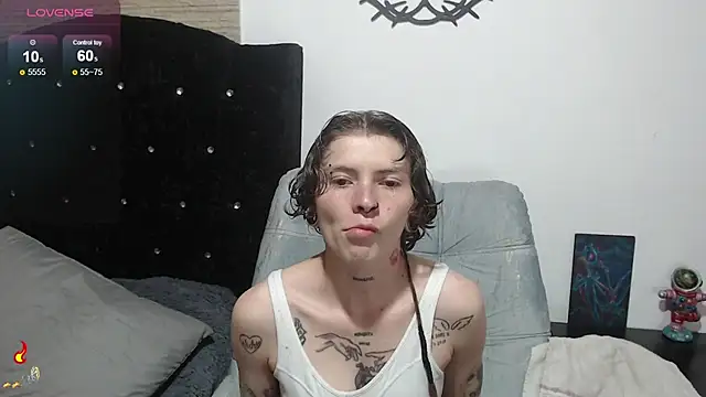 pretty cristal69 online show from 8, 9, 2025