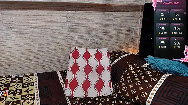 pretty cristal69 online show from 9, 10, 2025