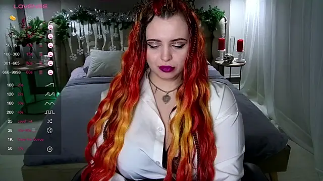 Snapshot of Miss_Maya_Mils chatting on 1, 1, 2025 Miss Maya Mils online show from 1, 1, 2025