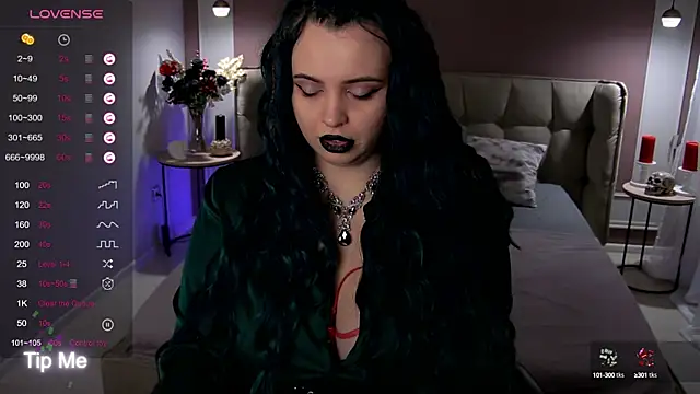 Snapshot of Miss_Maya_Mils chatting on 6, 10, 2025 Miss Maya Mils online show from 6, 10, 2025