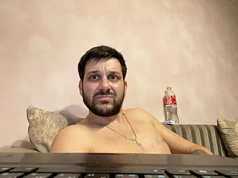 Snapshot of MaeltraJoy chatting on 7, 12, 2024 MaeltraJoy online show from 7, 12, 2024