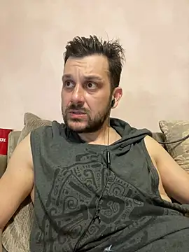 Snapshot of MaeltraJoy chatting on 27, 2, 2025 MaeltraJoy online show from 27, 2, 2025