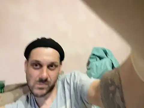 Snapshot of MaeltraJoy chatting on 7, 3, 2025 MaeltraJoy online show from 7, 3, 2025