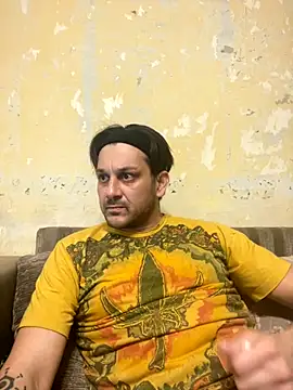 Snapshot of MaeltraJoy chatting on 16, 12, 2025 MaeltraJoy online show from 16, 12, 2025