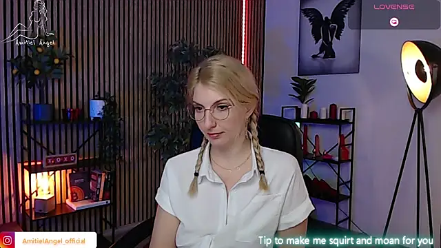 Snapshot of Amitiel_Angel chatting on 5, 3, 2025 Amitiel Angel online show from 5, 3, 2025