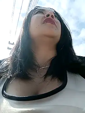 Snapshot of Cristal__04 chatting on 16, 1, 2025 Cristal 04 online show from 16, 1, 2025
