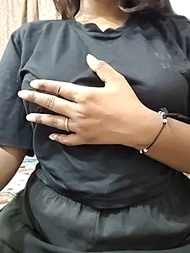 Snapshot of MohiniHott chatting on 19, 7, 2026 MohiniHott online show from 19, 7, 2026