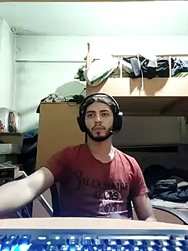 kleineid77 online show from 8, 11, 2025