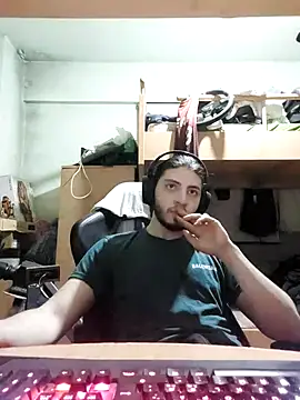 kleineid77 online show from 8, 4, 2026