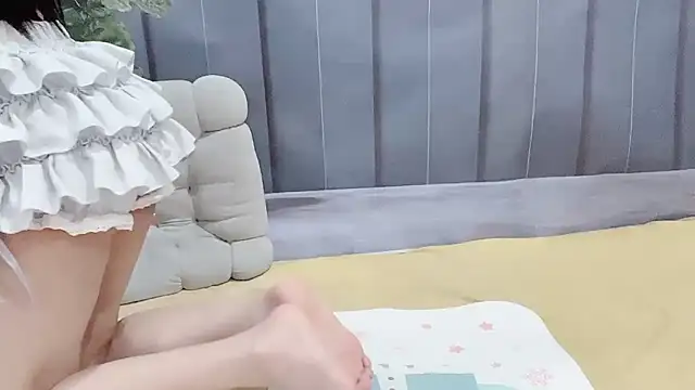 Sarah-ery online show from 5, 3, 2025