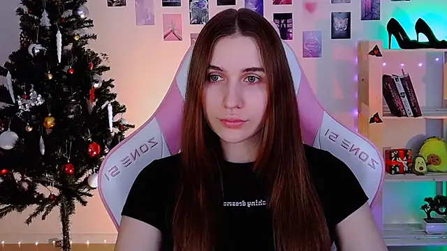 Snapshot of AliceCharmy chatting on 17, 12, 2024 AliceCharmy online show from 17, 12, 2024