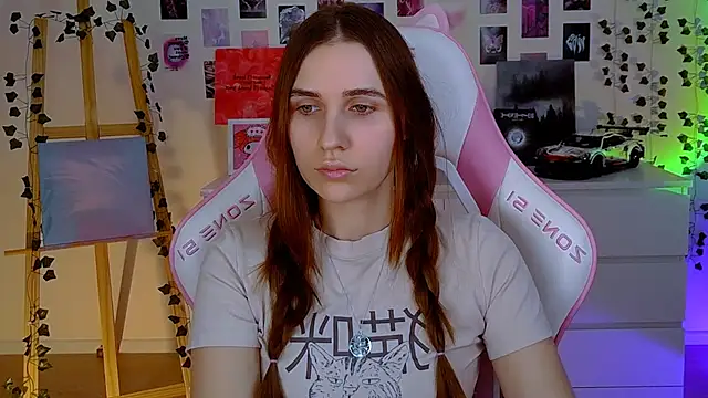 Snapshot of AliceCharmy chatting on 14, 2, 2025 AliceCharmy online show from 14, 2, 2025