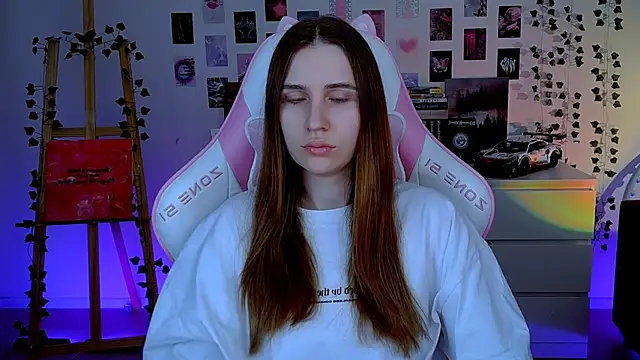 AliceCharmy online show from 18, 10, 2025