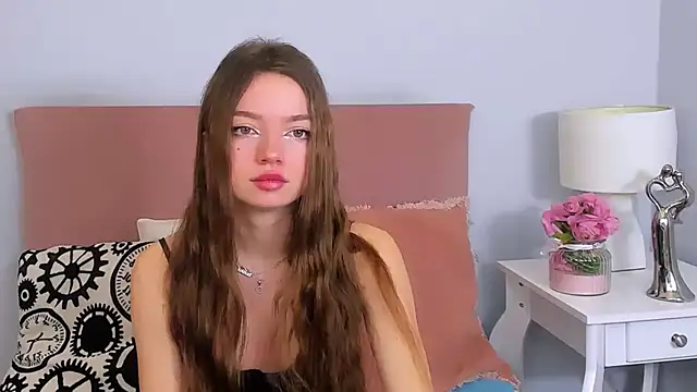 GraceLips online show from 20, 2, 2025