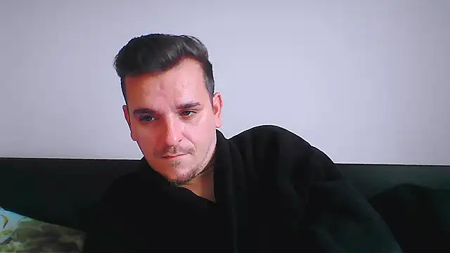 Huge cock22cm online show from 10, 11, 2025