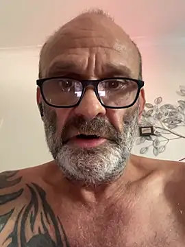 ShyDave81 online show from 28, 7, 2026