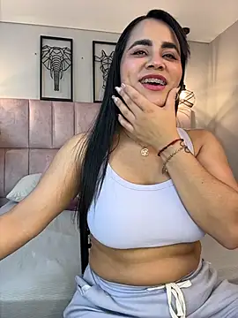 Brenda Garcia online show from 26, 11, 2025