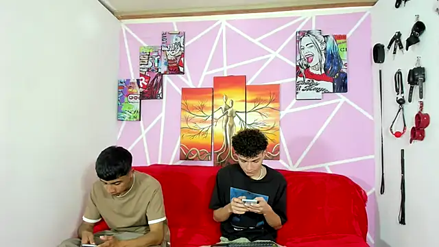 oliverhot2005 online show from 10, 1, 2025