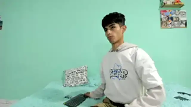 oliverhot2005 online show from 19, 10, 2025