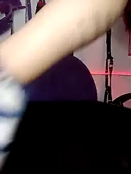 LucyStrike  online show from 24, 3, 2026