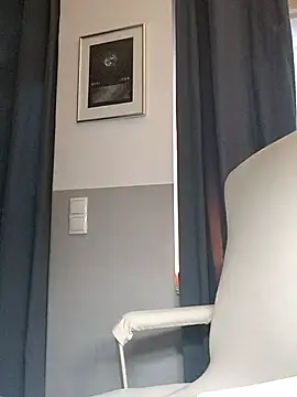 Snapshot of Loona-Lexxington chatting on 7, 10, 2025 Loona-Lexxington online show from 7, 10, 2025