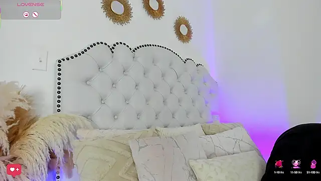 Ashleyjenner  online show from 18, 2, 2025