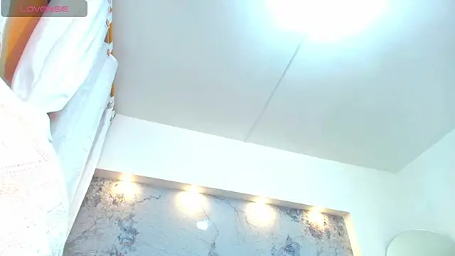 Natasha Colins1 online show from 26, 2, 2025