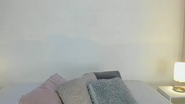 isa molly online show from 5, 3, 2025