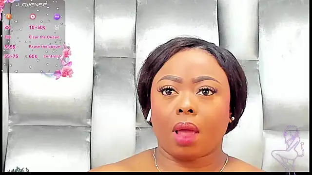 CamilaBenitez online show from 18, 10, 2025