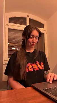 Snapshot of emiliasommer chatting on 30, 9, 2025 emiliasommer online show from 30, 9, 2025