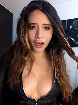 maliciaworld online show from 6, 2, 2026