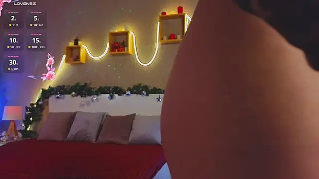 oliviabr0wn0 online show from 9, 12, 2024