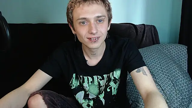 Snapshot of axxxturel chatting on 4, 12, 2024 axxxturel online show from 4, 12, 2024