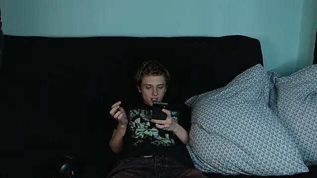 Snapshot of axxxturel chatting on 11, 12, 2024 axxxturel online show from 11, 12, 2024