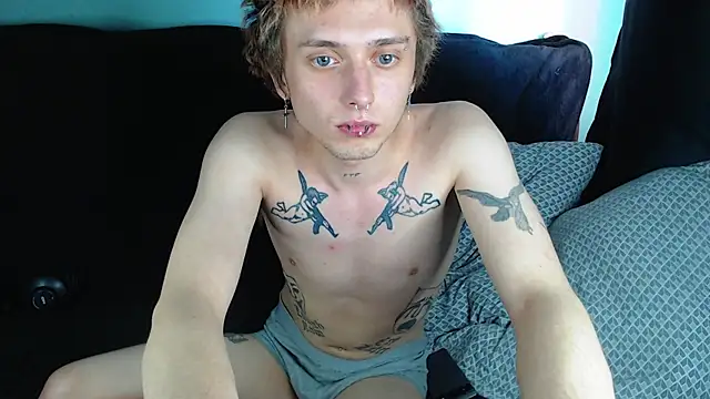 Snapshot of axxxturel chatting on 3, 1, 2025 axxxturel online show from 3, 1, 2025